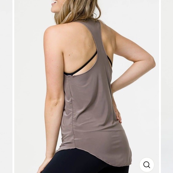 Onzie Glossy Flow Tank - Picture 2 of 7